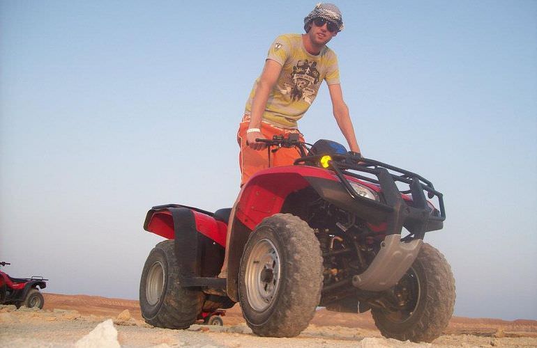 Quad Safari am Morgen in El Quseir mit Kamelreiten im Beduinendorf